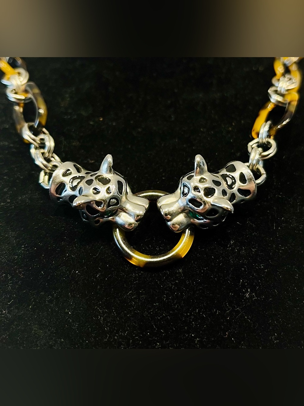 Maple Tortoiseshell Link Necklace with Silver Panther Accents - Picture 2 of 3